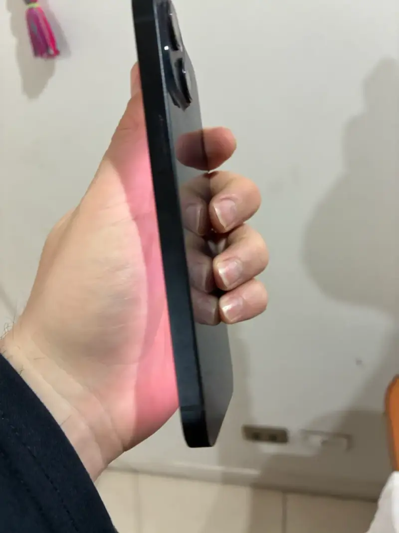 Se vende iPhone 14 128 GB. - 4