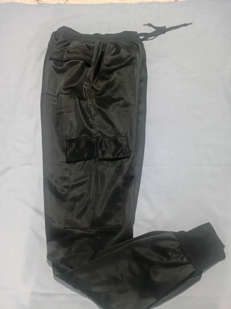 Pantalones jogger negros con bolsillos - 2