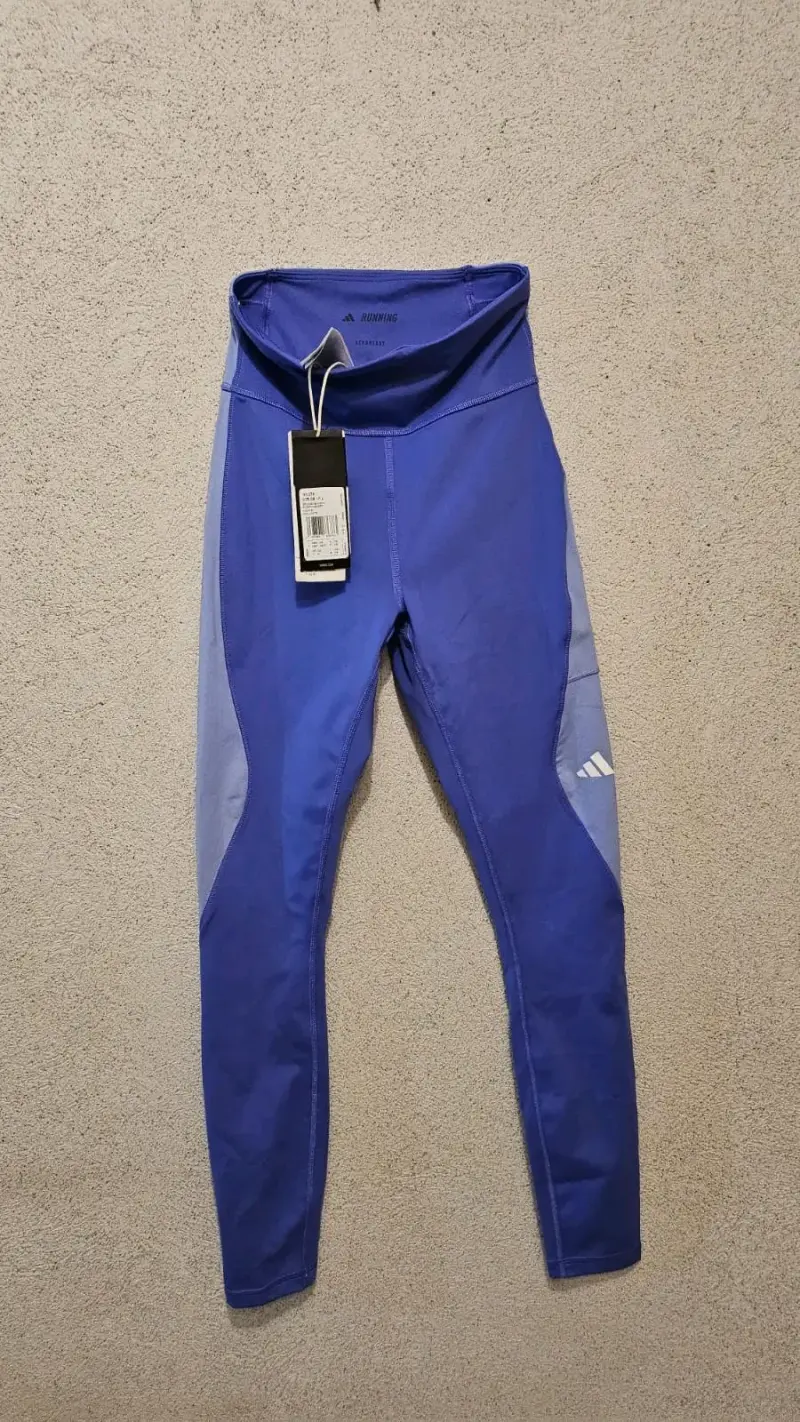 Calzas deportivas moradas para correr - 1