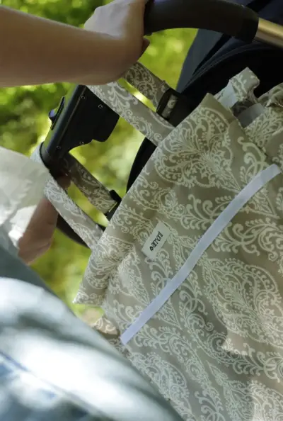 Bolso maternal para coche y colgar - miniatura 3