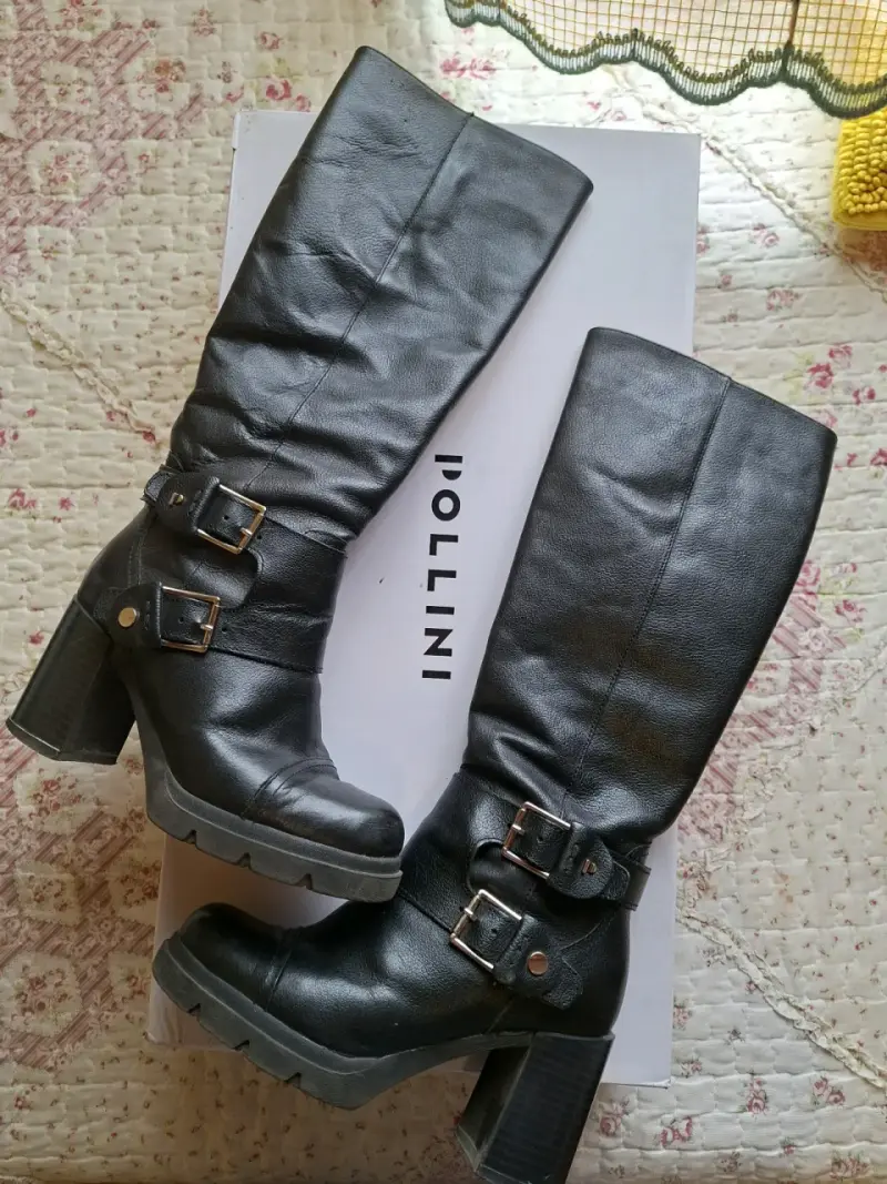 Botas de cuero negras Pollini - 1