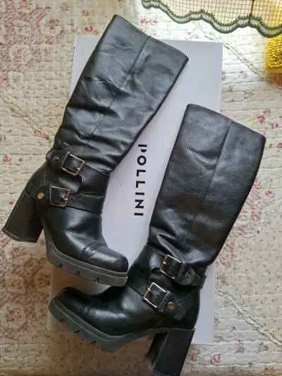 Botas de cuero negras Pollini - miniatura 1