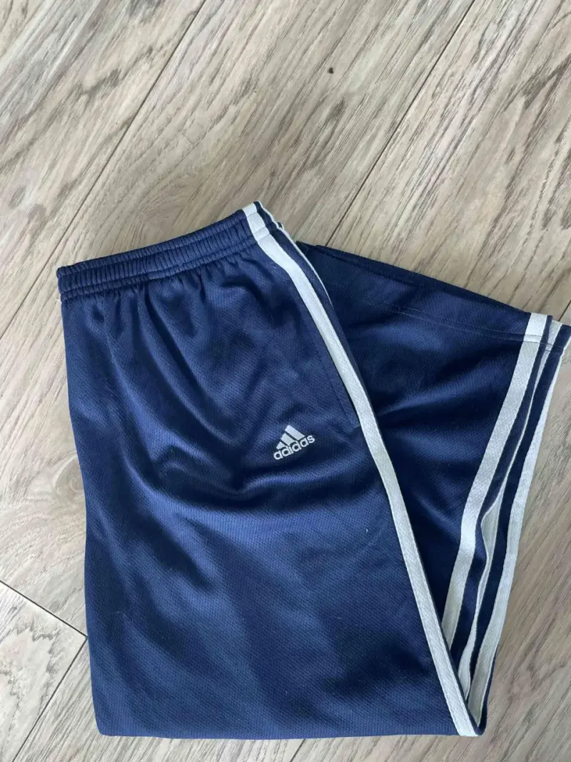 Shorts deportivos azules Adidas