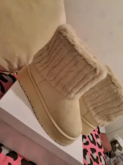 Botas de invierno beige - miniatura 2
