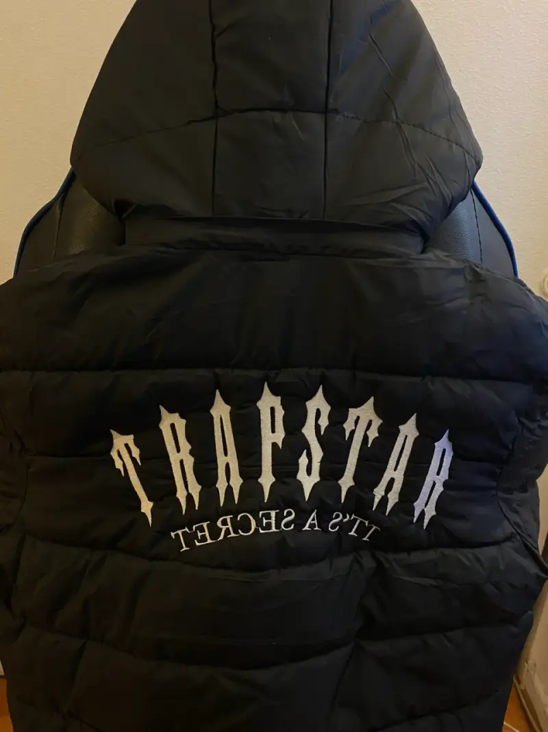 Parka negra Trapstar con capucha - 1