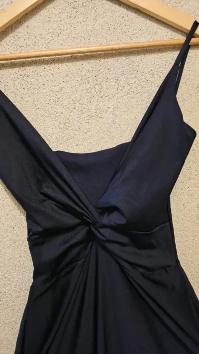 Vestido elegante azul oscuro - miniatura 1