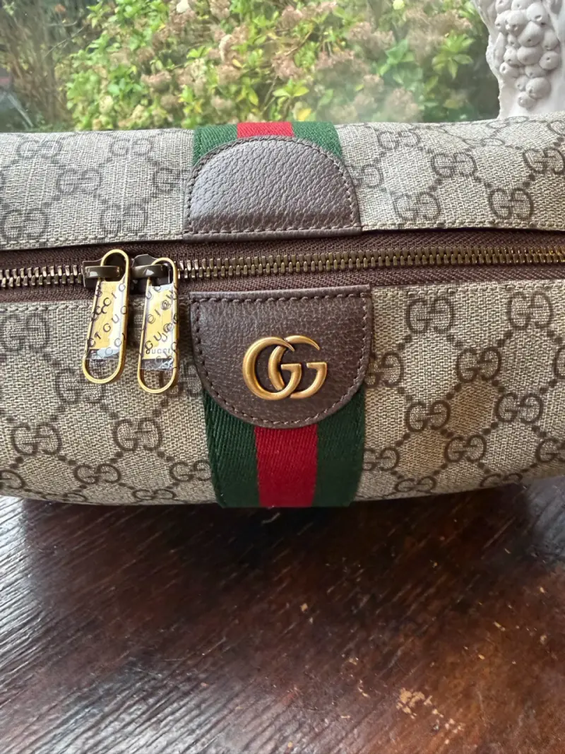 Neceser Gucci beige y verde - 2