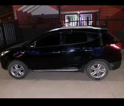Hyundai Tucson top de linea - miniatura 2