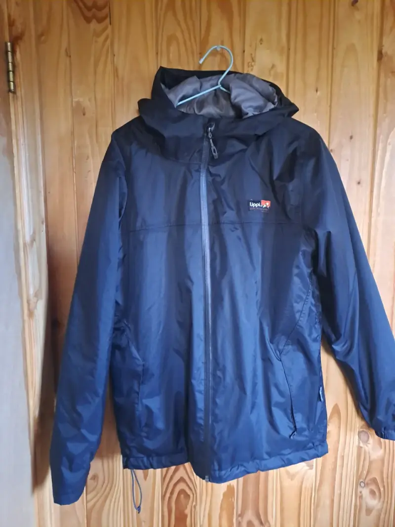 Chaqueta lippi original impermeable negro