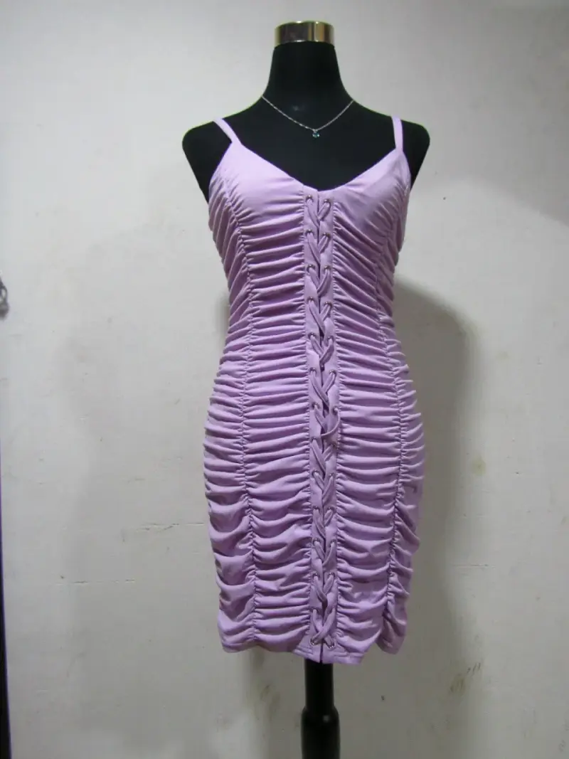 Vestido lila con fruncidos - 1