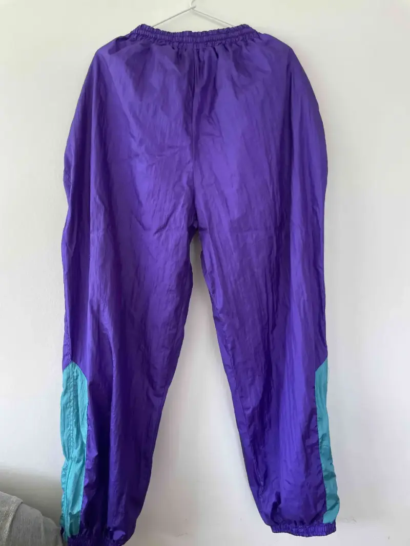 Pantalón morado retro
