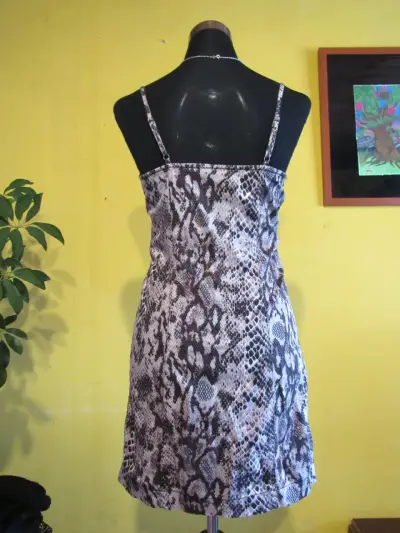 Vestido animal print ajustado - miniatura 2