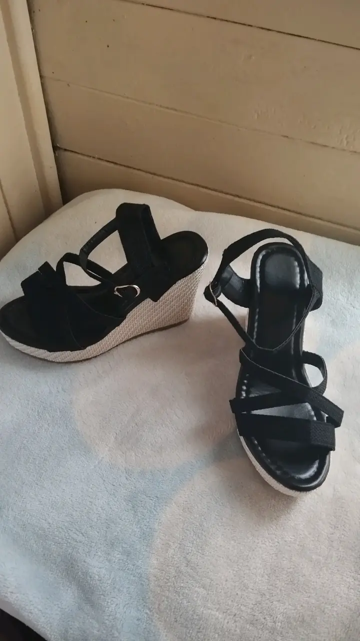 Sandalias negras de plataforma - 2