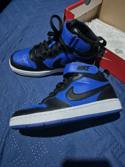 Zapatillas Nike azul y negro - miniatura 1