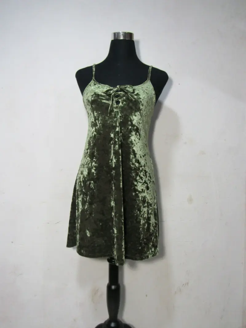 Vestido verde terciopelo - 1