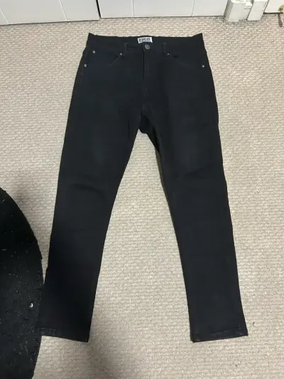Jeans negros básicos hombre - miniatura 1