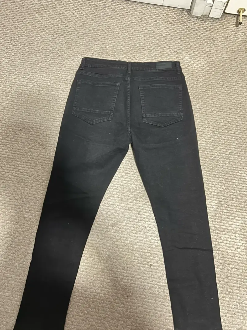 Jeans negros básicos hombre - 2