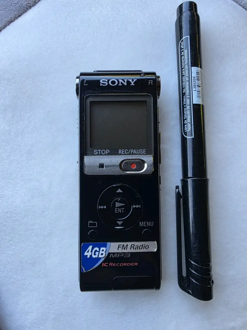 Grabadora de Voz Sony 4GB - 5