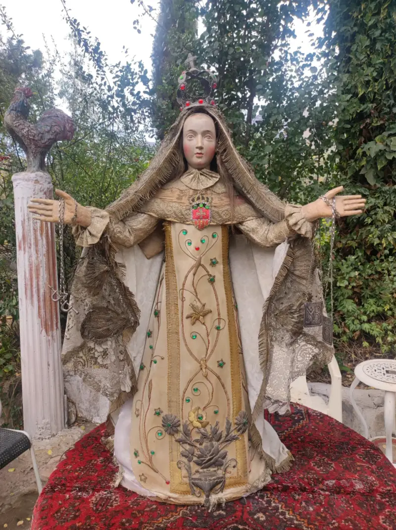 Estatua religiosa decorativa antigua - 1