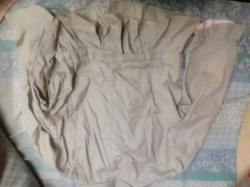 Chaqueta beige con botones - 2