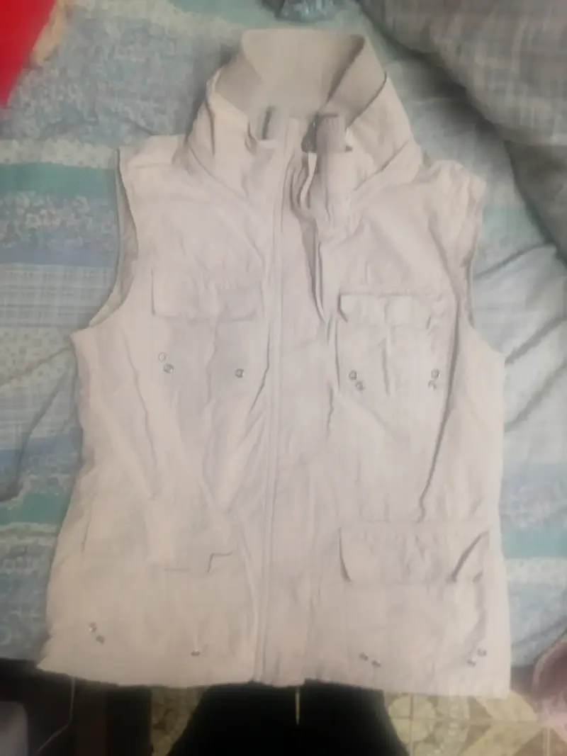 Chaleco sin mangas beige - 1