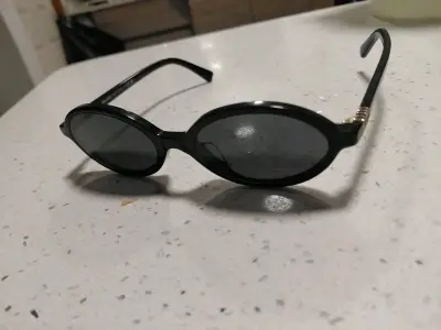 Lentes de sol MIU MIU negros - miniatura 3