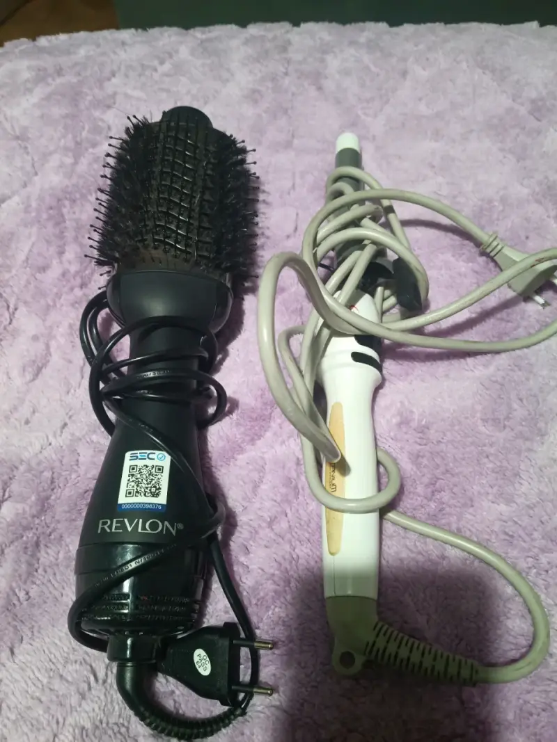 Cepillo eléctrico Revlon y rizador