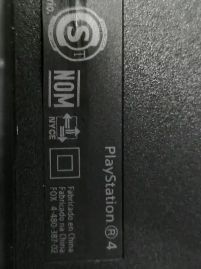 Consola PlayStation con dos controles - miniatura 4