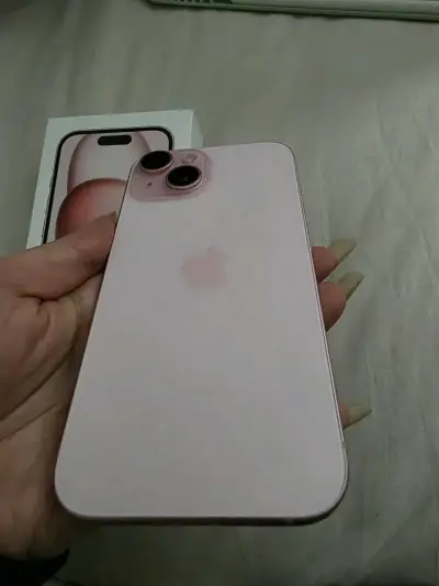 iPhone 15 Rosa - miniatura 2