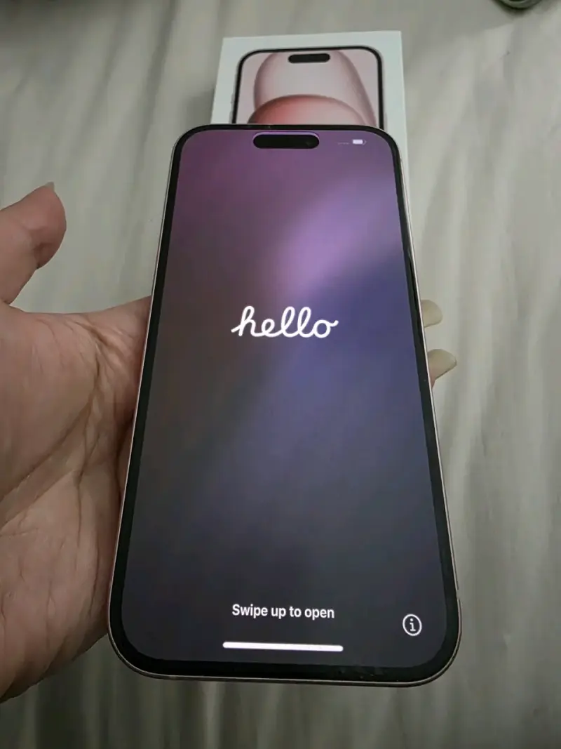iPhone 15 Rosa - 3