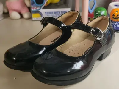 Zapatos charol negros para niñas - miniatura 1