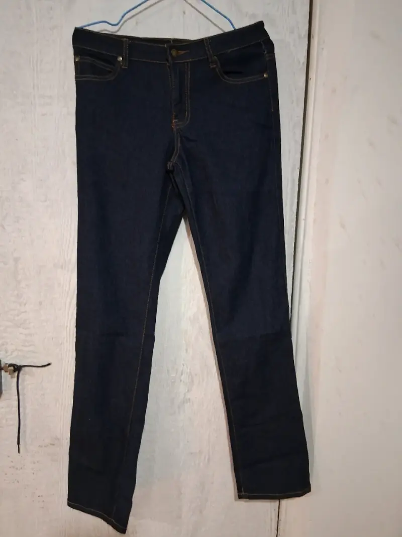 Jeans azules clásicos - 1