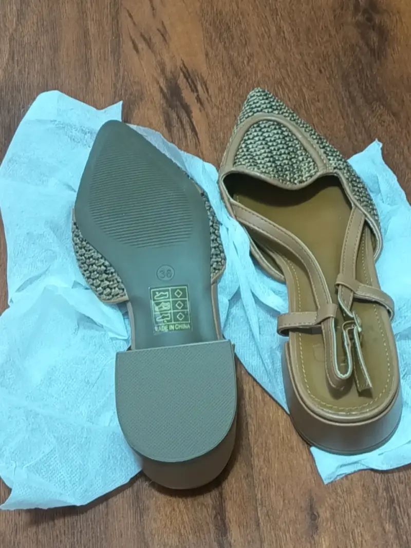 Sandalias planas beige y tejidas - 2