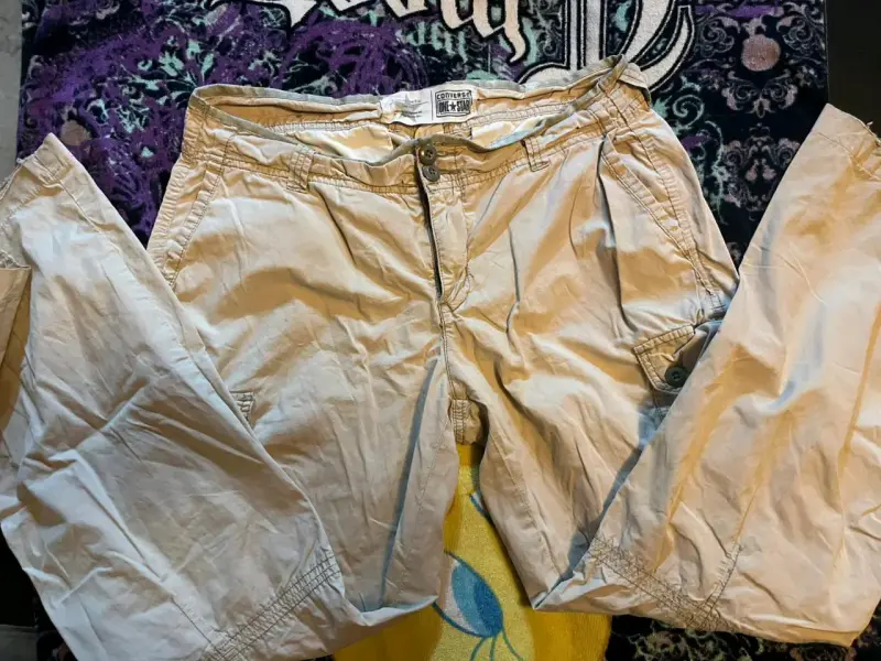 Pantalones cargo beige converse - 4