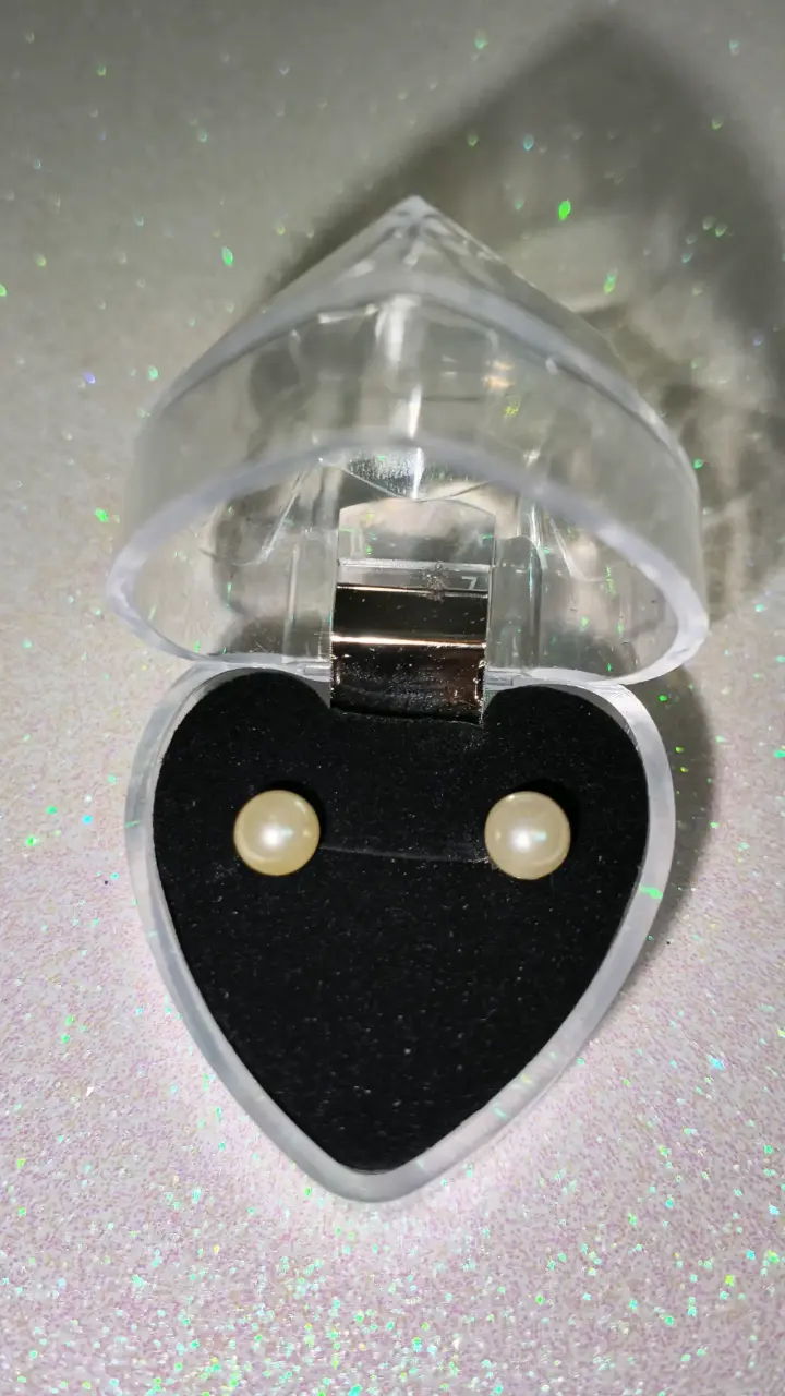 Aros de perlitas beige en estuche, plata 925