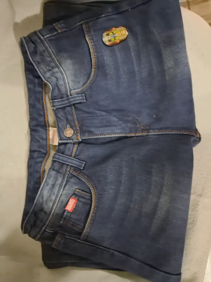 Jeans Marvel azul con parche - 2