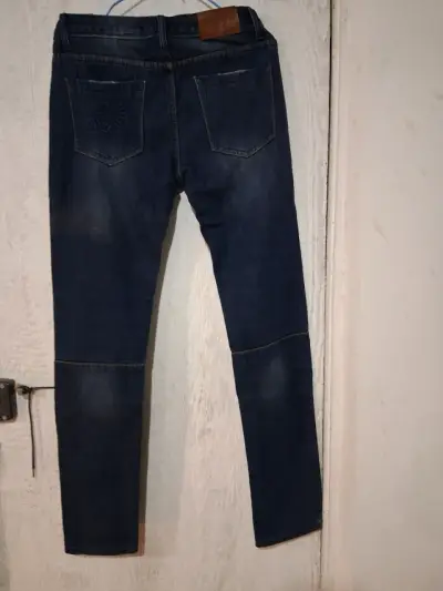 Jeans Marvel azul con parche - miniatura 3