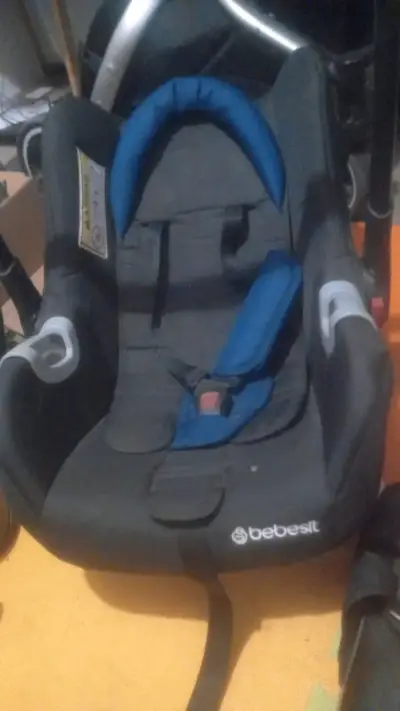 Silla de auto para bebé negro - miniatura 2