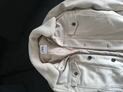 Chaqueta beige con forro Zara talla S - miniatura 2