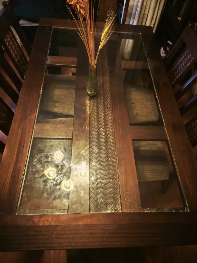 Comedor de madera y vidrio 6 sillas - 2