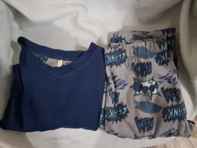 Pijama polar azul con diseño - miniatura 1