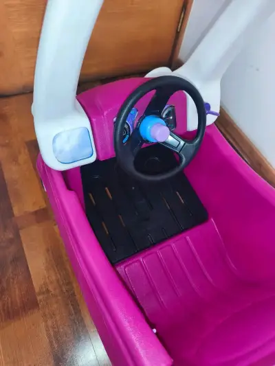 Auto de juguete Little Tikes rosa - miniatura 3