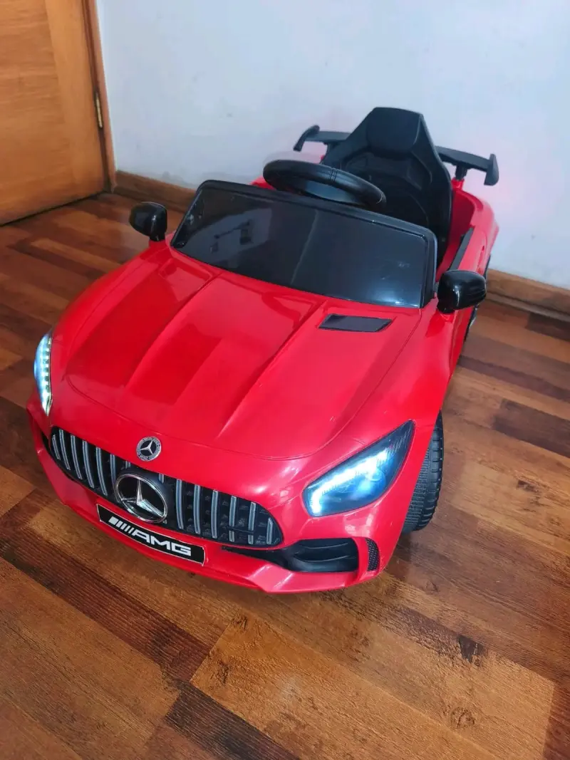 Auto eléctrico infantil rojo - 1