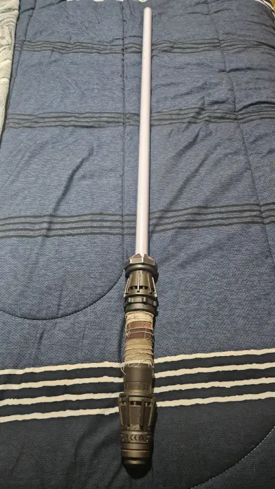 Sable de luz coleccionable - miniatura 1