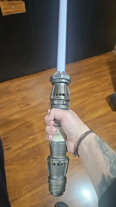 Sable de luz coleccionable - miniatura 3