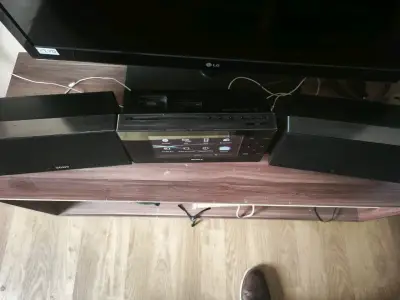 Sistema de sonido Sony con parlantes - miniatura 1