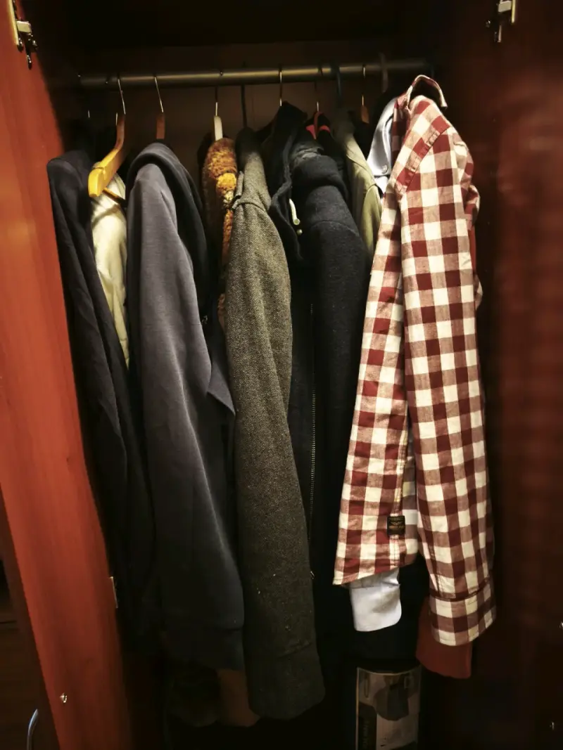 Closet de madera grande - 2
