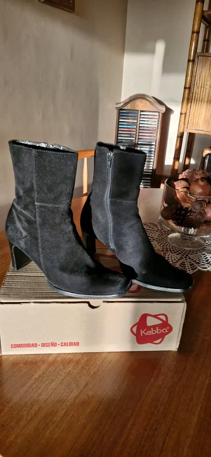Botines negros muje, cuero gamuza