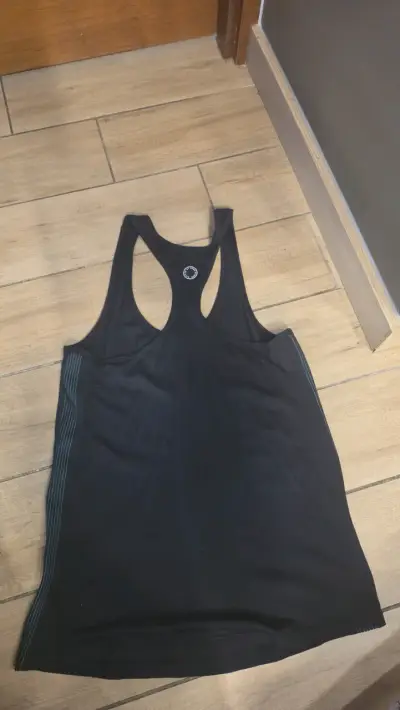 Polera sin mangas Mercedes Negra S mujer - miniatura 3