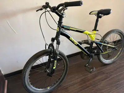 Bicicleta Jeep amarilla y negra - miniatura 3